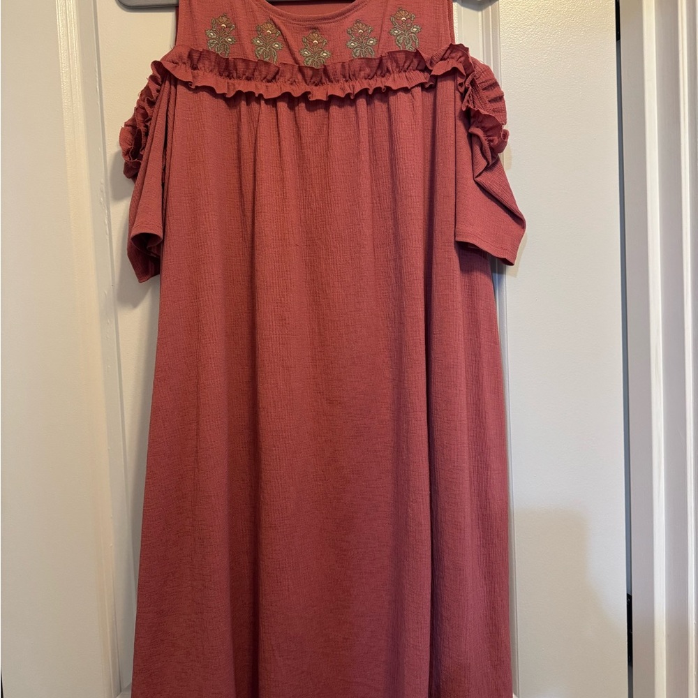 LC Lauren Conrad Dress in Rose with Gold Embroidery